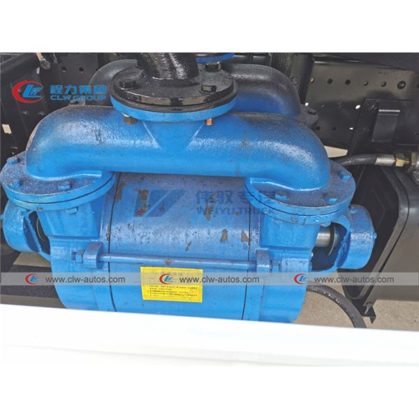 Foton Auman 240HP 10000L Sewer Vacuum Truck For Liquid Disposal Collection
