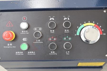 GT4230 Double Column Band Sawing Machine PLC Control Metal Cutting Band Saw
