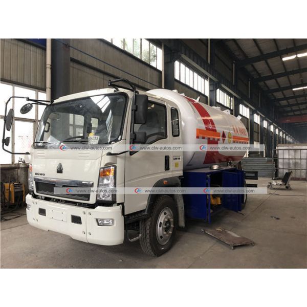 HOWO 5mt 5t 5tons LPG Dispenser Truck Cylinder Filling Tanker Truck