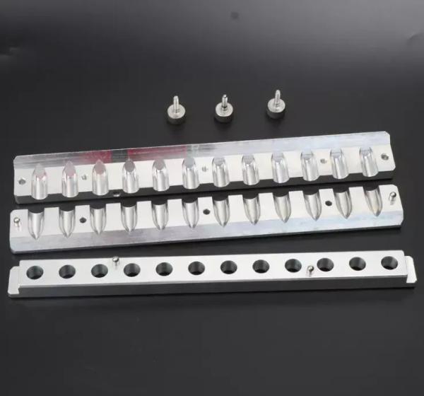 Molde de base de ferramentas de plástico de várias cavidades de batom Molde de preenchimento de batom Molde de silicone