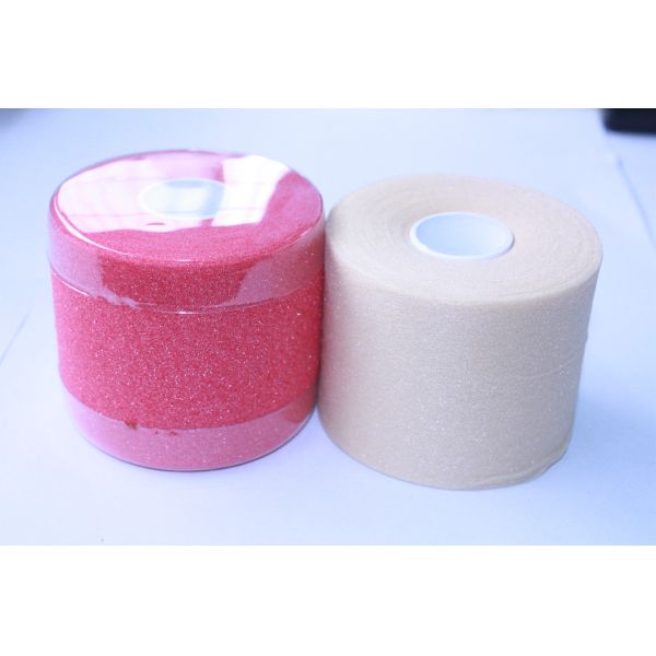 Ninguna espuma respirable adhesiva Underwrap de los deportes pre - envuelva la cinta