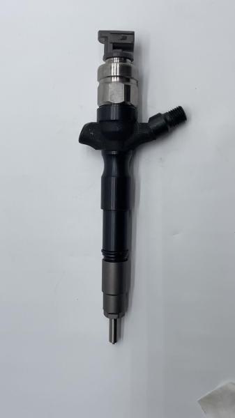 1KD-FTV Common Rail Fuel Injector 095000-6180 095000-5920 For TOYOTA 23670-30110 0950005920