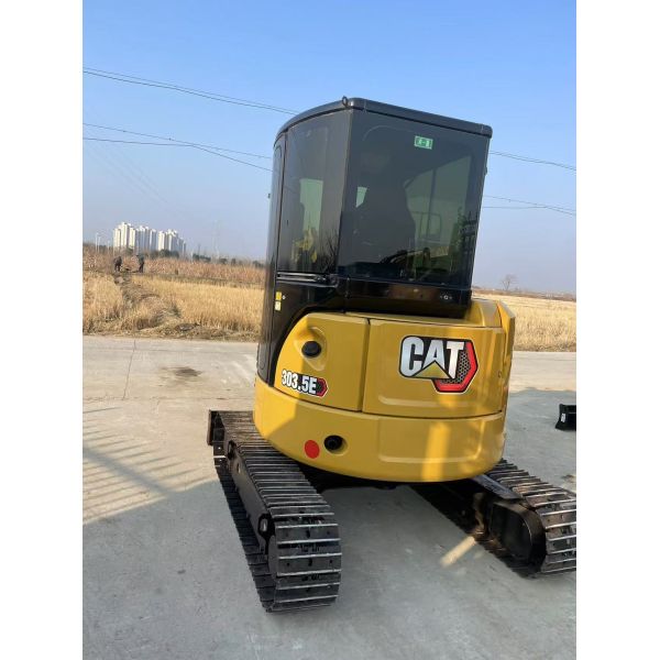 Original Used Cat 303 Mini Excavator 3 Ton Small Digger In Stock