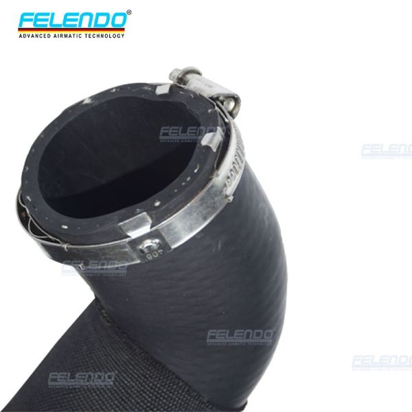 Inter Cooler Water Pipe Vehicle Hoses For LandRover LR4 / RangeRover Sport 3.0 LR014234