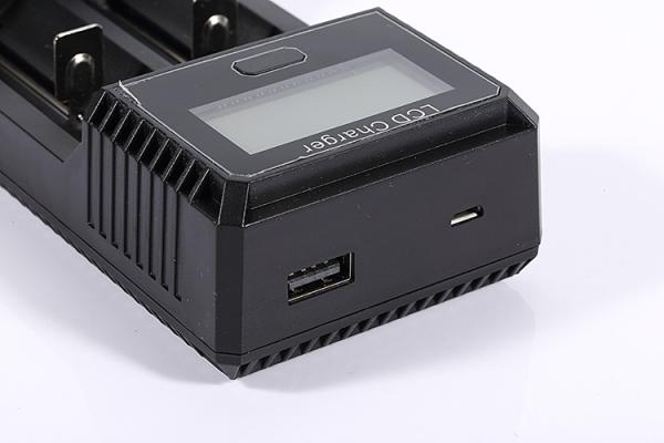 Electric 26650 18650 Smart Charger 50/60HZ Frequency 12 Months Warranty