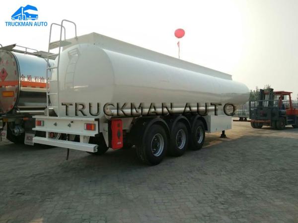 Safety  Oil Tank Trailer 50m3 6 Comdepartment  28t - 70 Tons With The Sea Valve