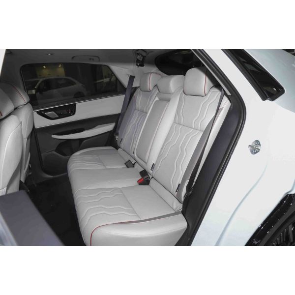 2024 Dongfeng Honda eNS2 SUV eléctrico puro de 5 asientos Coche deportivo con distancia entre ejes de 2735 mm y batería de iones de litio ternario