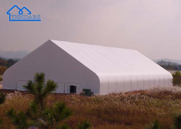 Tenda de festa ao ar livre Tenda curva para evento Tenda de festa de casamento