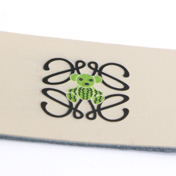 Printing White Leather Patch For Jeans Hat Clothes 6.5cm×4.5cm Size OEM