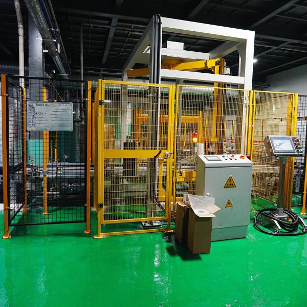 Système de palettisation automatique pour les bouteilles d'eau OEM