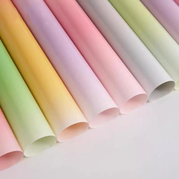 Flower Wrapping Paper in Many Colors Hansu Paper for Gradient Color Candy Glass Waterproof Plastic Bouquet Packaging Material