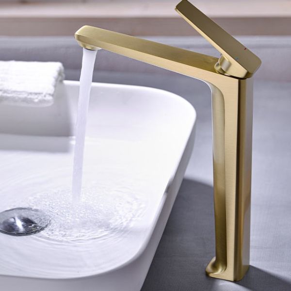 Неэтилированное горячего и холодного дотошного чувства современного крана таза мытья золота безопасное