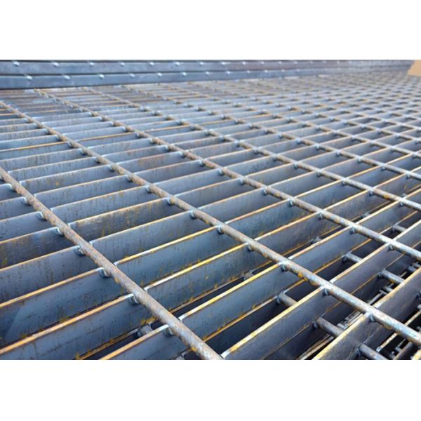 Сваривая решетка горячего ПОГРУЖЕНИЯ гальванизированная стальная для пола и покрашенная канава