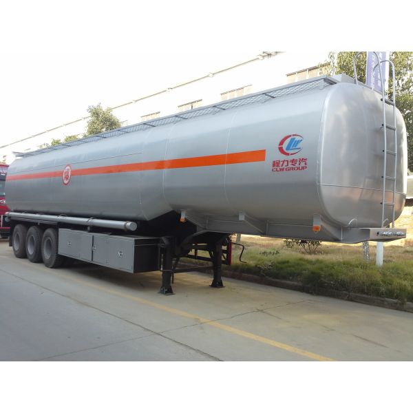 Stable 3 Axles Fuel Tank Truck Trailer With Heavy Duty Landing Gear