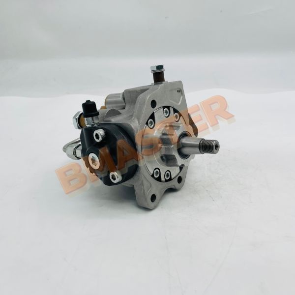Denso HP3 Common Rail Fuel Injection Pump With 1600bar Injection Pressure For N04C-TQ Engine And 6 Months Warranty