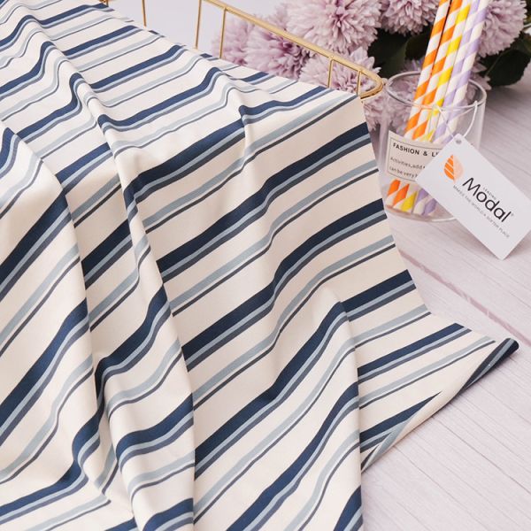 Tissu Madal hygroscopique et confortable anti-pilling Tissu à rayures pour le port occasionnel