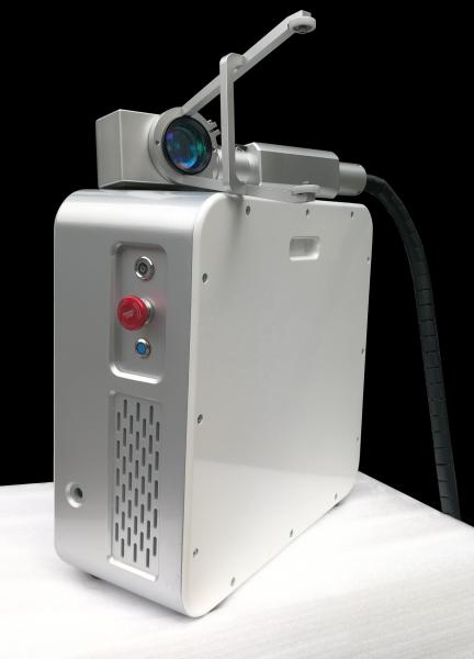 Oxidação que limpa a máquina da limpeza do laser da fibra 150W com a eficiência alta da limpeza