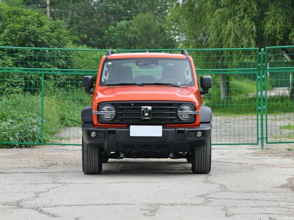 4WD Tank SUV Car Combustível a gasolina Off-Road Versão 2.0t Carros híbridos de gasolina laranja