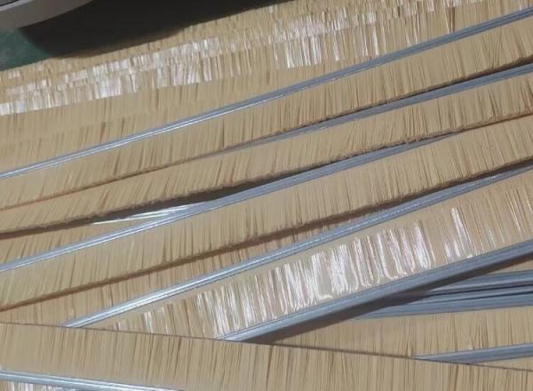 Metal Channel Sisal Bristle Strip Brushes 60cm Height For Polish Wood