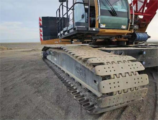 Grue sur chenilles SANY SCC3200A-8 d'occasion de 2023 avec une flèche de 62 mètres, un contrepoids de 170 tonnes, 411 heures de fonctionnement et en excellent état de marche.