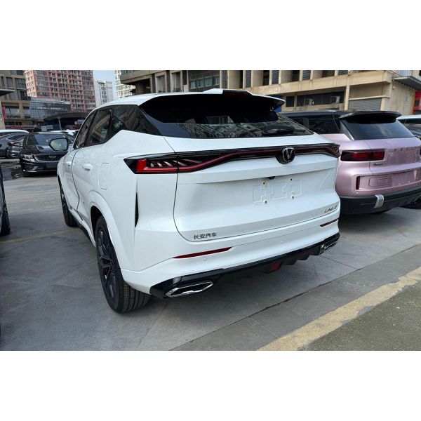 2024 New Arrival Changan UNI-Z Compact SUV Auto Gas Hybrid Vehicle R20 Tire Automatic Gear Acura Left AWD Cheap Price Used Car