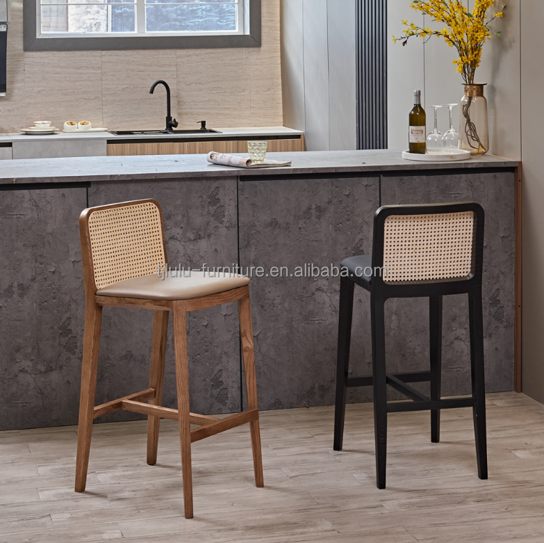 PU/Fabric Sponge Seat Nordic Upholstered Bar Stool Wood Chair Rattan Chair for Modern Bar