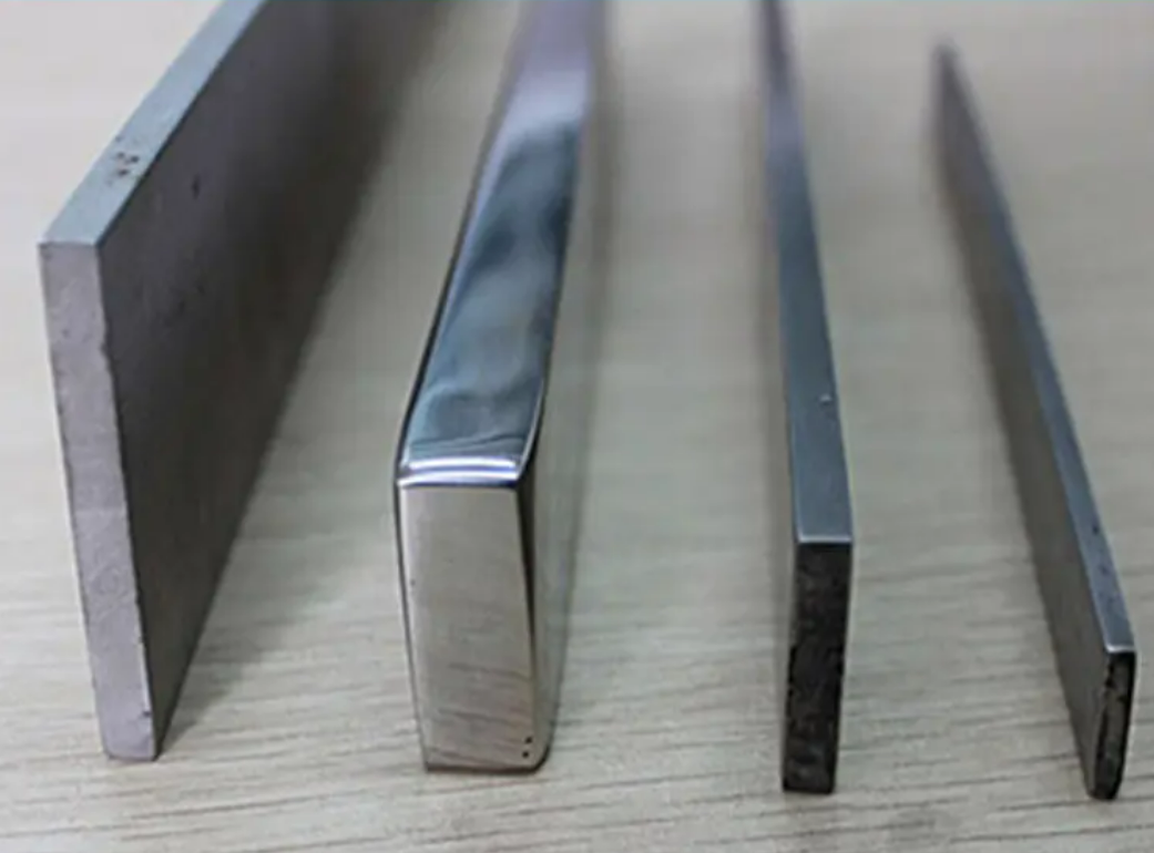 Flat Stainless Steel Strip 304 ASTM Customized Length Slit Edge