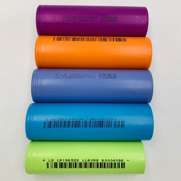 Advanced 21700 3.2V 3200mAh Lifepo4 Lithium Ion Battery with Fast Charging Technology High Performance