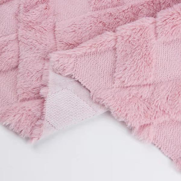Recycled 100%  Polyester Fur Velvet Plush Fabric PV Velvet Embroidery Stripe Quilting Plush Fabric for Clothing Pillows