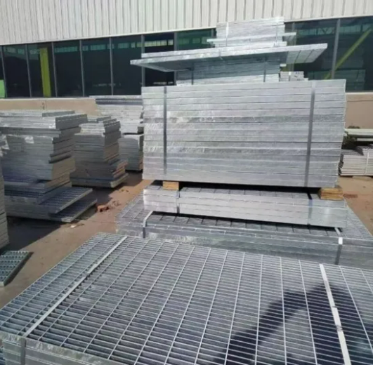 HDG Ocean Platform Anti Slip Serrated Steel Grating Galvanized Steel Grating