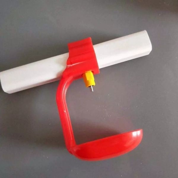Factory Wholesale Chicken Drinking Nipple Chicken Nipper Drinker