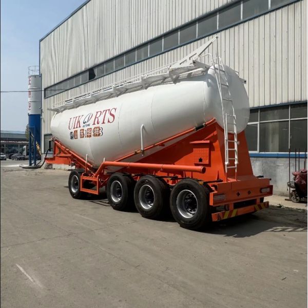 Tri Axles 40Tons Load Bulk Cement Flour Powder Material Transport Tank Semi Trailer