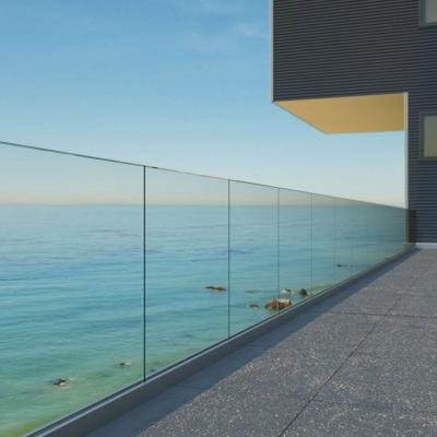 10 mm 12 mm Balcon sans cadre Barrière de verre Balustrade de verre trempé Escalier à main de train Balustrade de verre sans cadre avec étriers