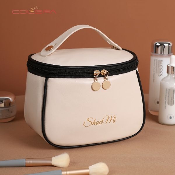 New Waterproof Cosmetic Bag PU Leather Minimalist Design Zipper Closure with Large Capacity Storage Portable and High-Quality
