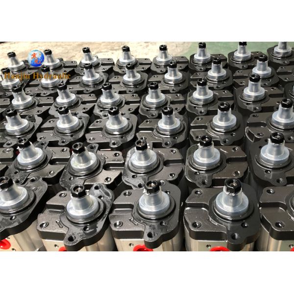 052107T1 Massey Ferguson Tandem Hydraulic Pump