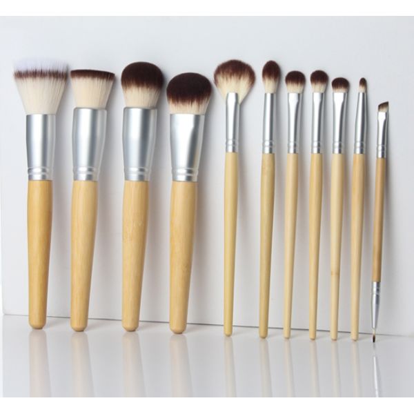 Макияж волокна 12Pcs Vegan синтетический бамбуковый чистит установленный OEM щеткой