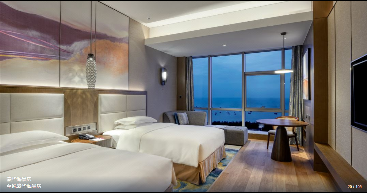 5 мебелей наборов спальни гостиницы площади Crowne звезды соответствуют оффшорному французскому окну