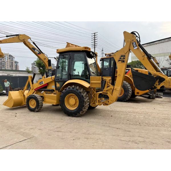 Used Japan JCB 3CX Backhoe Loader Tractor 127kw Operating Weight 10 Ton