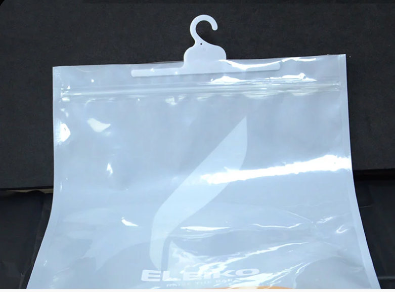 200 Micron Plastic Zipper Packing Bags With Bottom Gusset