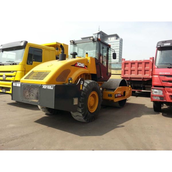Small Road Construction Equipment 16 Ton Single Drum Vibratory Road Roller XS162J