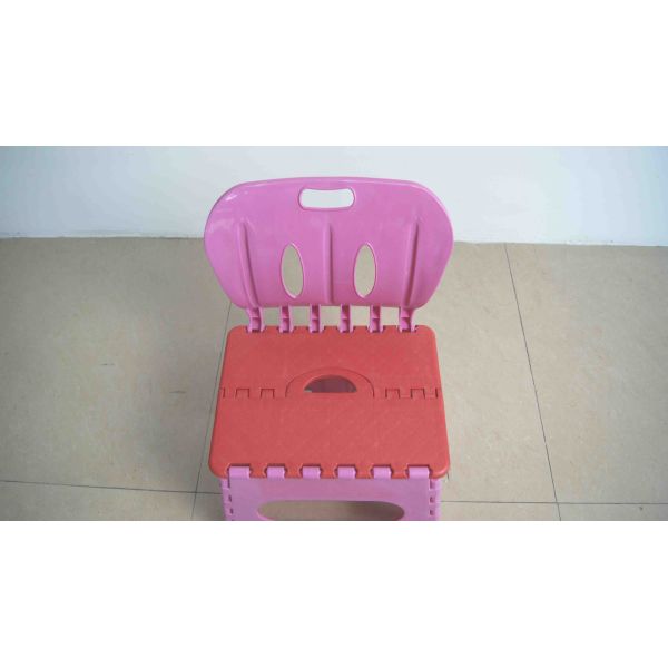 Durable Kids Playroom Furniture Plastic Folding Chairs Lightweight With Handle