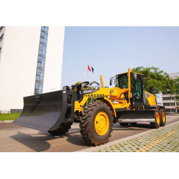LiuGong Motor Grader Machine 4215D 4270mm Blade With Front Dozer In Africa