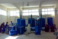 Semi - machine écumante de polyuréthane automatique de basse pression pour le matelas et le sofa écumants