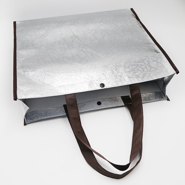100gsmSilver color  black handle Aluminum film Non Woven Tote Shopping Bag with  fastener
