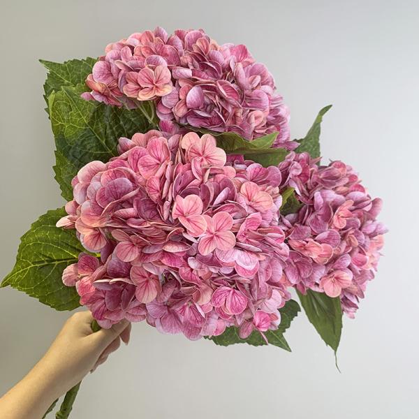 Biomimetic hydrangea flowers, simulated flowers, moisturizing touch, hydrangea bouquets, living room dining table decorations, wedding flower arrangement decorations
