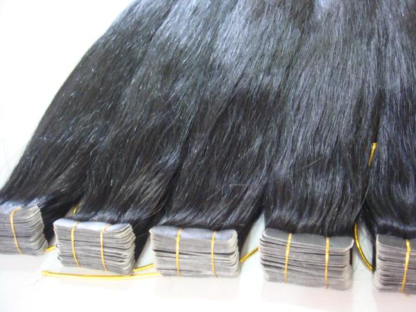 12 pièces d' extensions de cheveux noirs 100G 14 pouces de ruban adhésif dans les extensions de cheveux