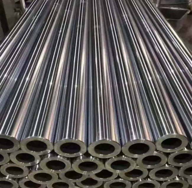 201 304L 316 316L 321 410 304 SS Pipe en acier haute résistance à haute température