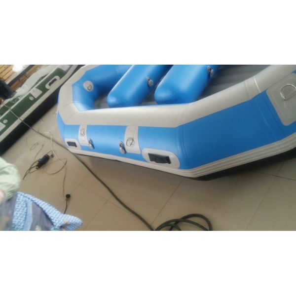 Water Sport PVC Heavy Duty Inflatable Boat 3 Person With 3.3m Length