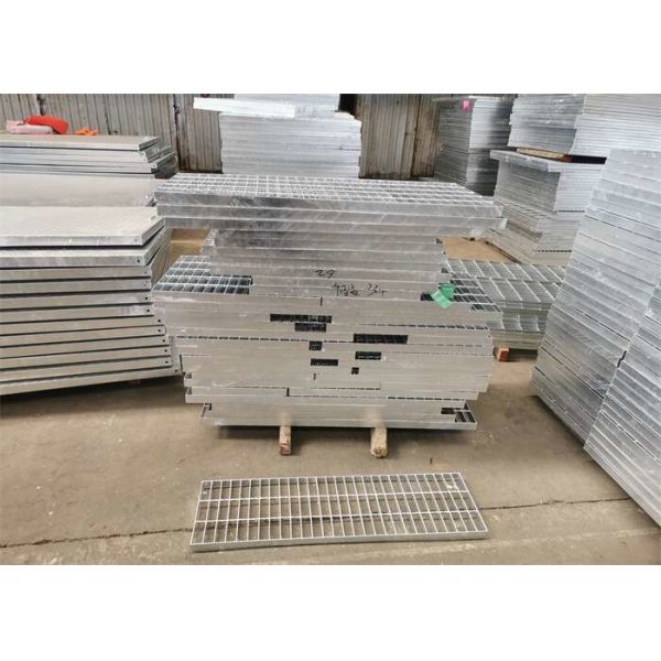 Lightweight Q235 Hot Dip Galvanized Metal Grating Low Carbon Steel A1011 Standard