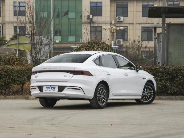 Small Sedan Electric Cars Byd Qin Plus 2023 Champion Dm-I 55km 5 Seats Plug-in Hybrid